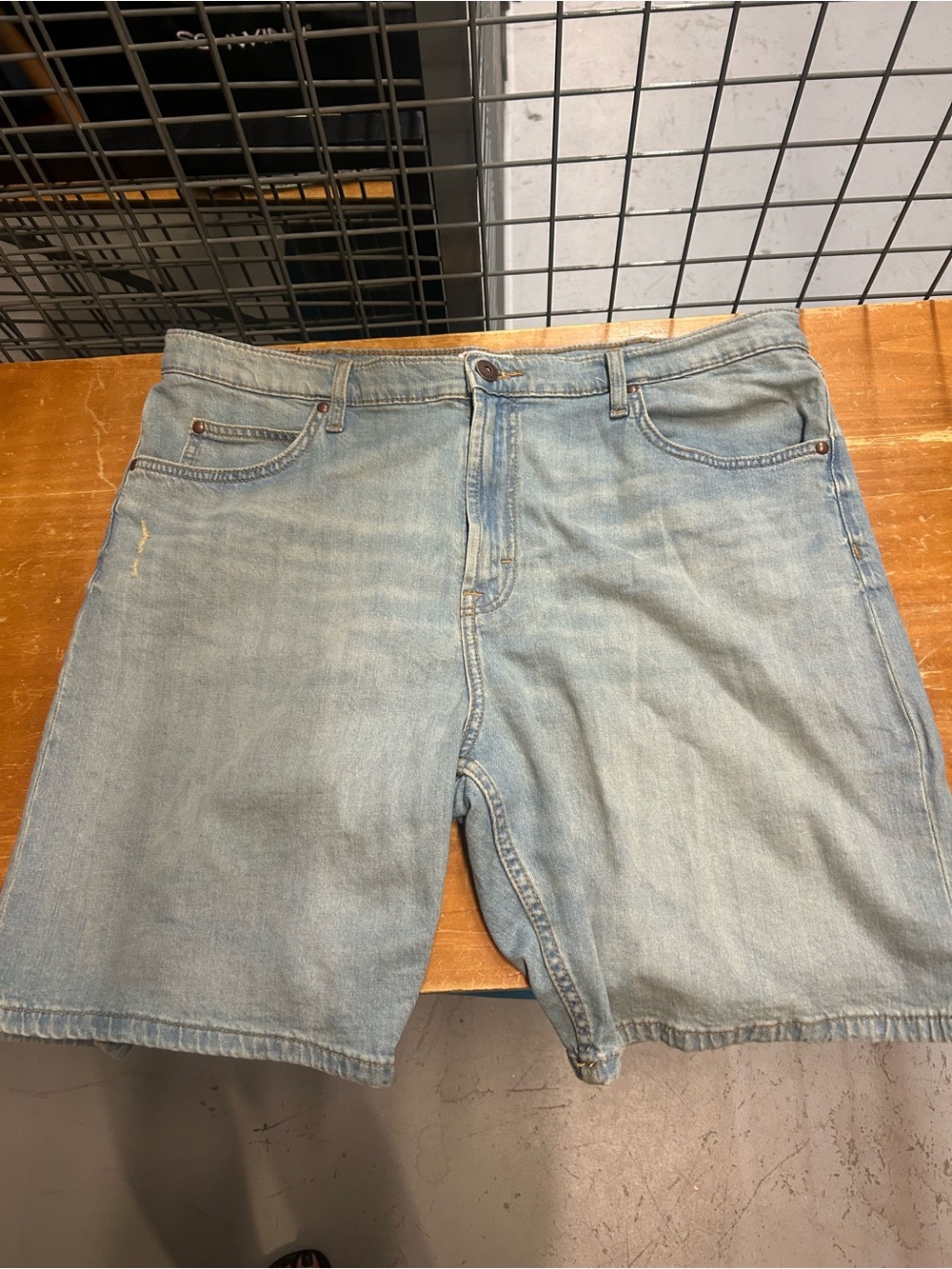 Wrangler Light Blue vintage Denim Men’s unisex Shorts sz 38